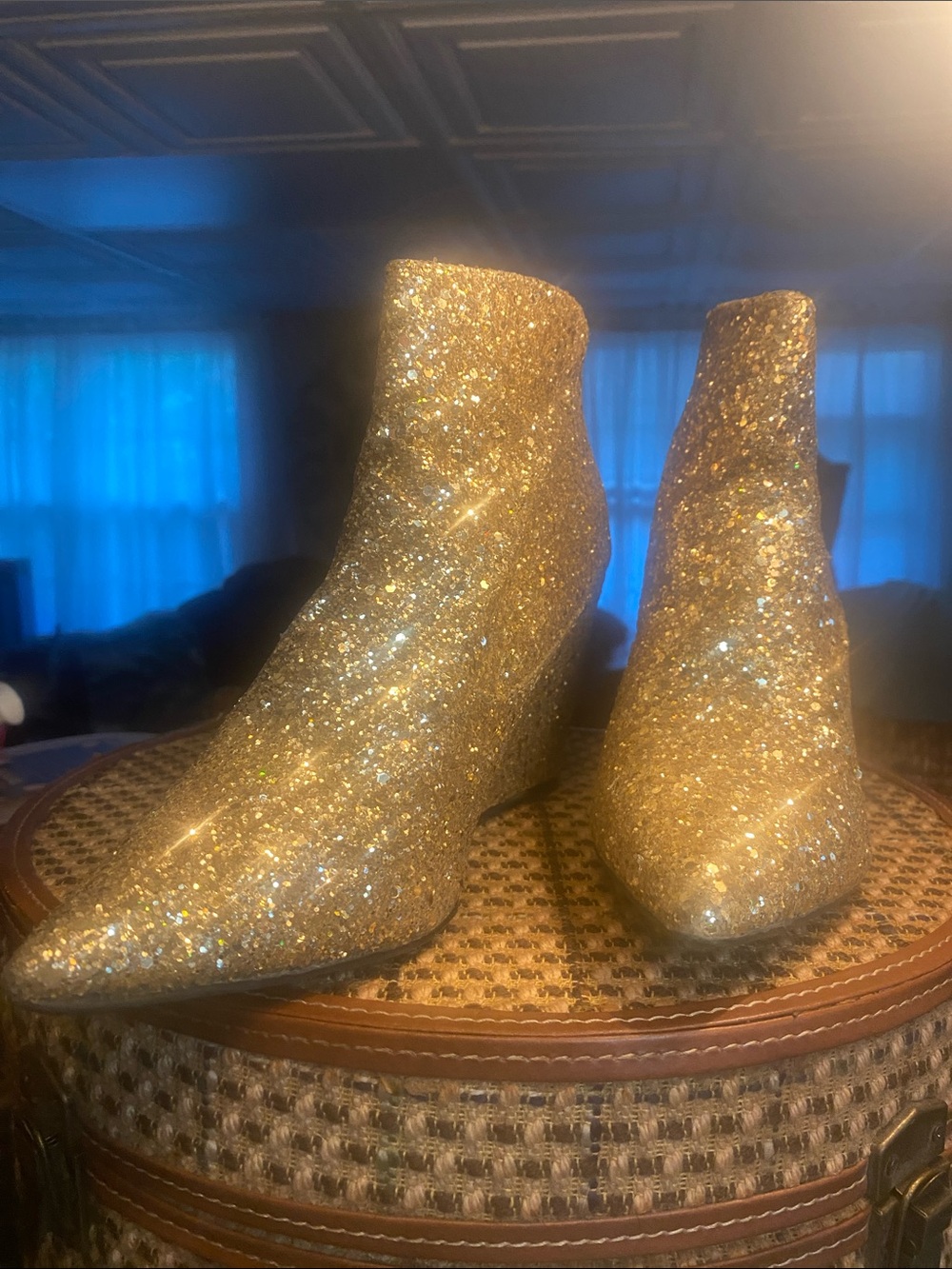Michael Antonio Citron gold glitter wedge booties 8.5